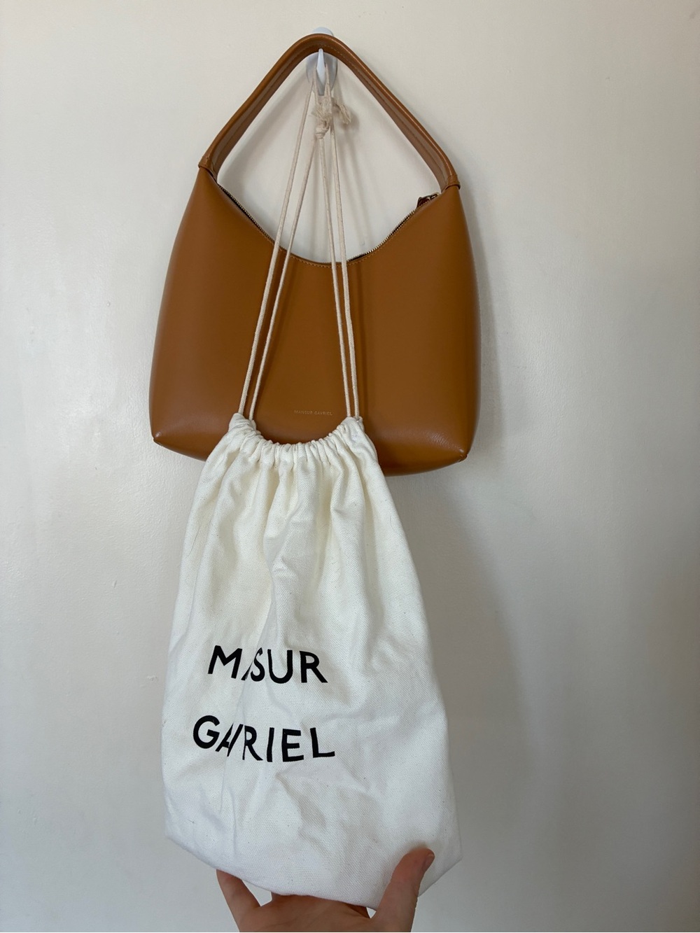Mansur Gavriel Candy Shoulder Bag in Caramel (2021 edition) - Picture 9 of 11